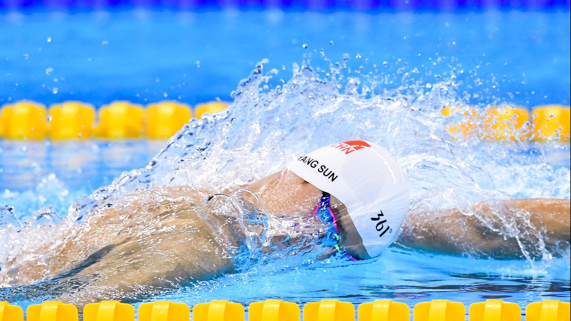 青少年“运动精神”公益广告片在全国热播，弘扬正能量，运动公益广告的广告词